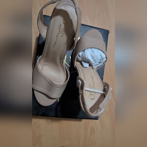 Olivia Ferguson Collection Nude Heels Size 7
